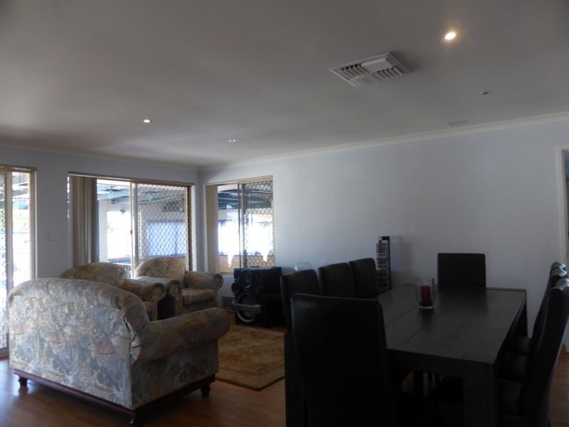 5 Selwyn Rise, Greenfields WA 6210