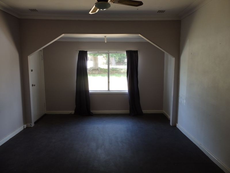 41 Pace Road, Medina WA 6167