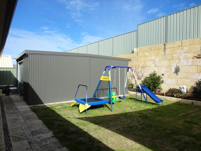 4 Eton Court, Parmelia WA 6167