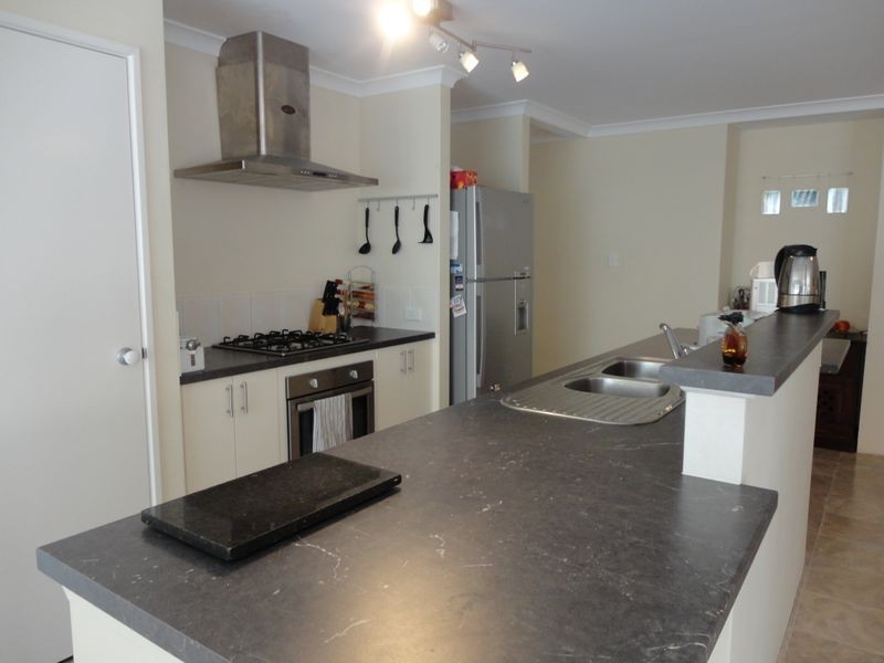 4 Eton Court, Parmelia WA 6167