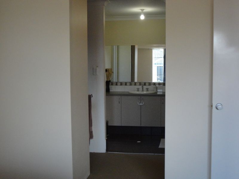 4 Eton Court, Parmelia WA 6167