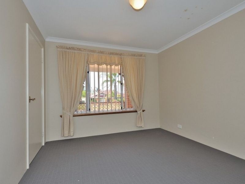 15 Doherty Heights, Parmelia WA 6167