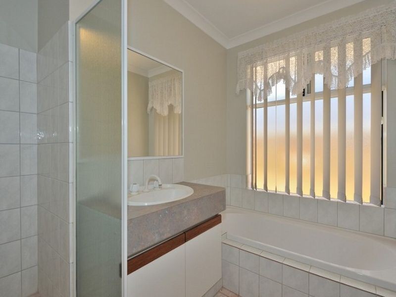 15 Doherty Heights, Parmelia WA 6167