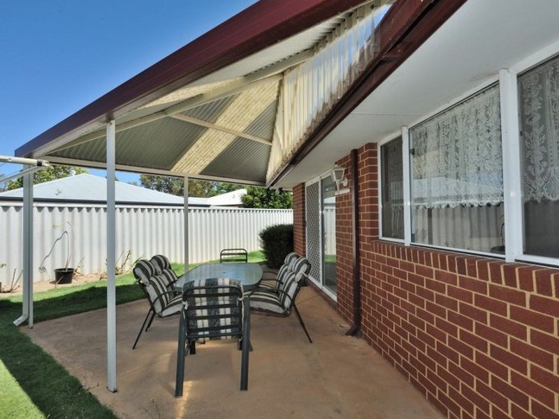15 Doherty Heights, Parmelia WA 6167