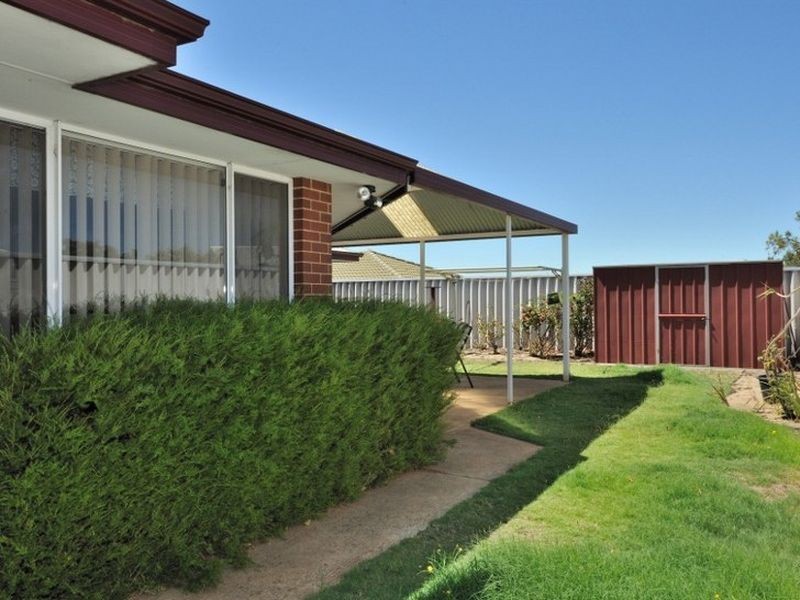 15 Doherty Heights, Parmelia WA 6167