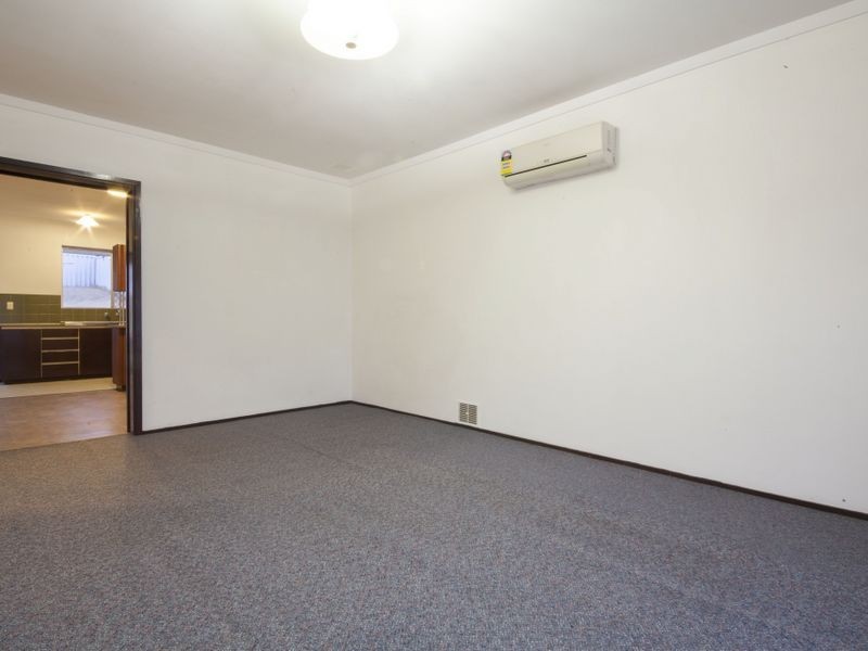 3 Canham Way, Orelia WA 6167