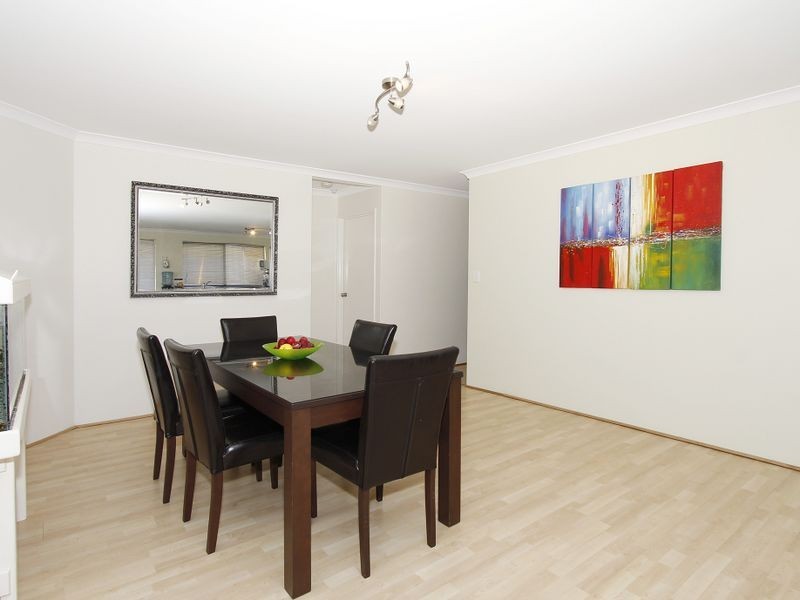 8 Wincanton Chase, Leda WA 6170