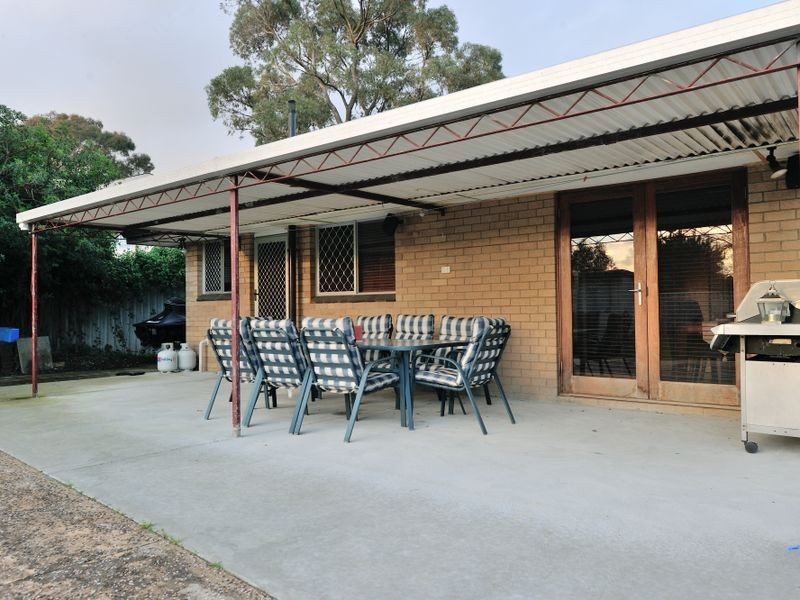 11 Pudney Place, Orelia WA 6167