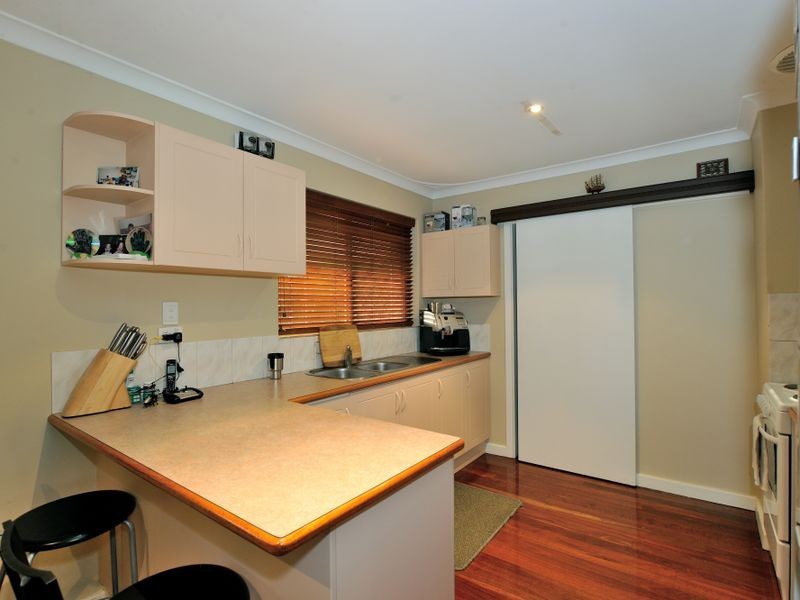 11 Pudney Place, Orelia WA 6167