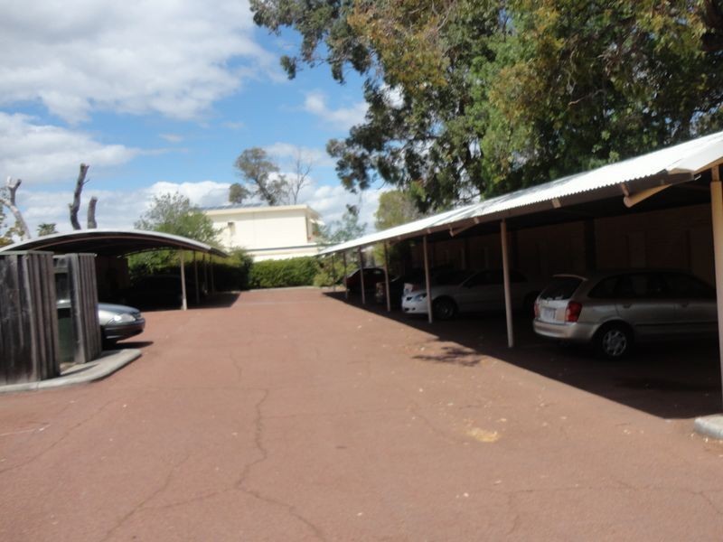 7/2 Pengilly Road, Orelia WA 6167