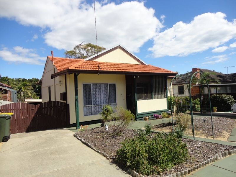 16 Crabtree Way, Medina WA 6167