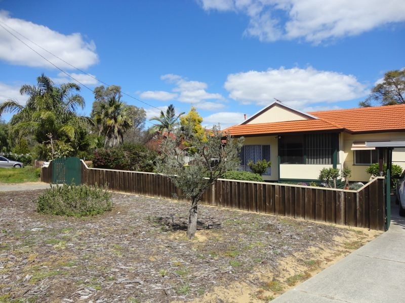 16 Crabtree Way, Medina WA 6167