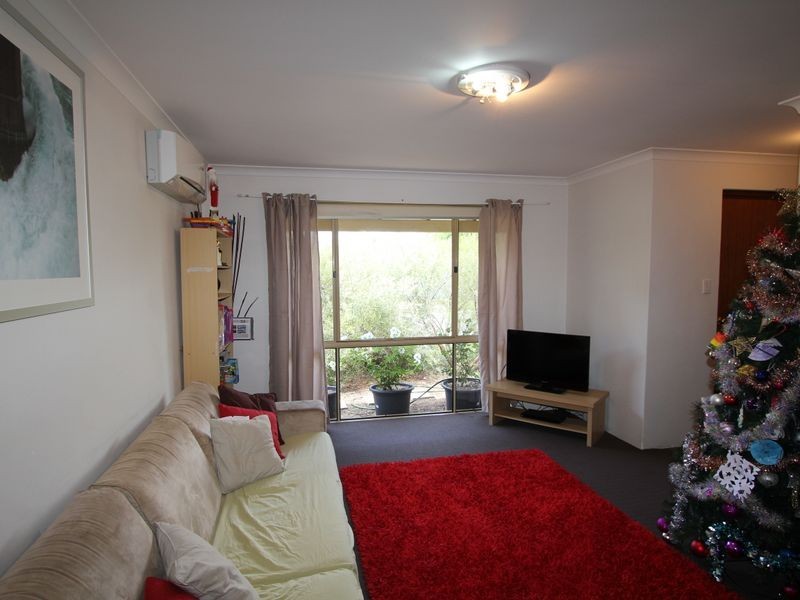 2 Riley Place, Leda WA 6170