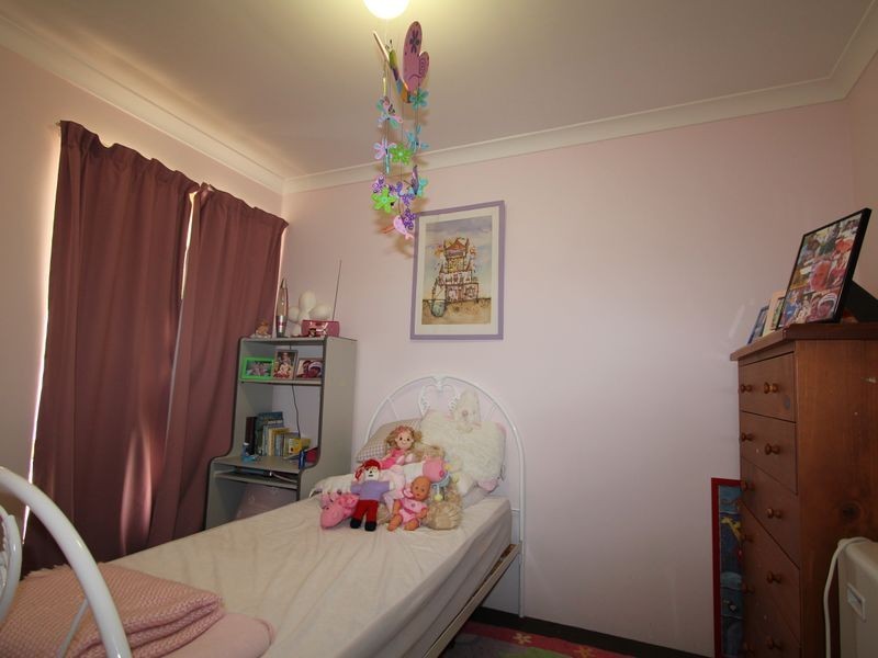2 Riley Place, Leda WA 6170