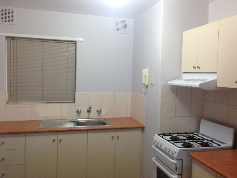 9/24 Morrit Way, Parmelia WA 6167