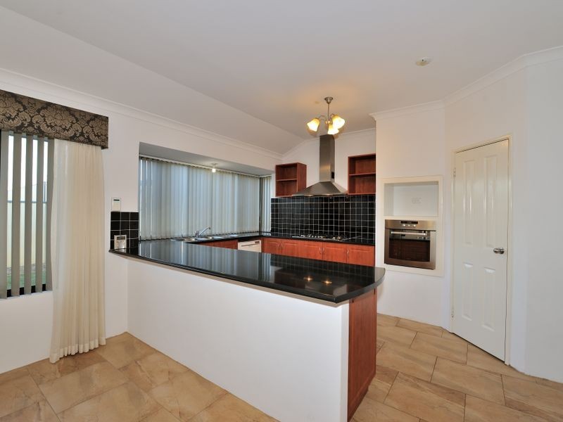 4 McCallum Parkway, Bertram WA 6167