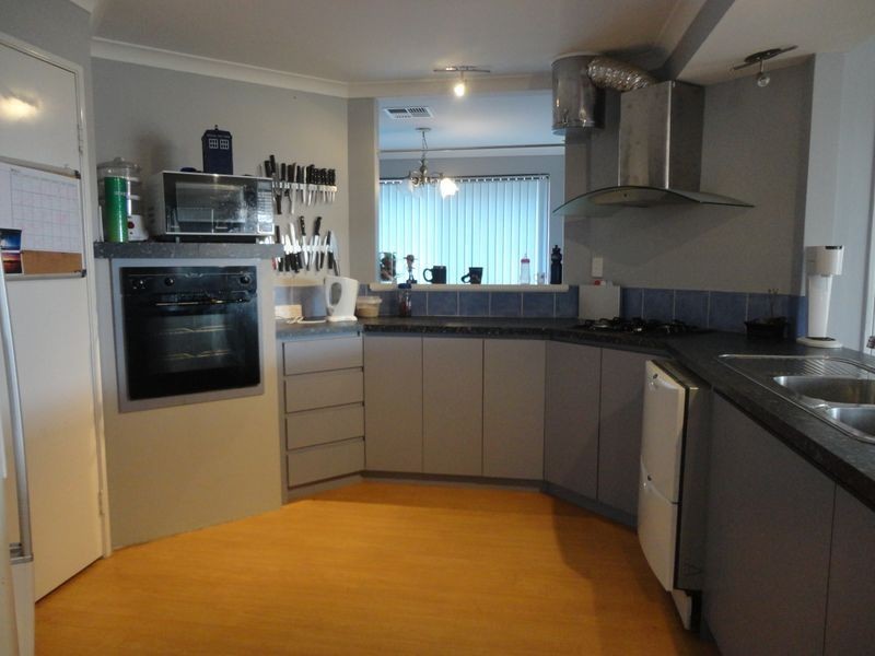 38 Rutherford Square, Orelia WA 6167