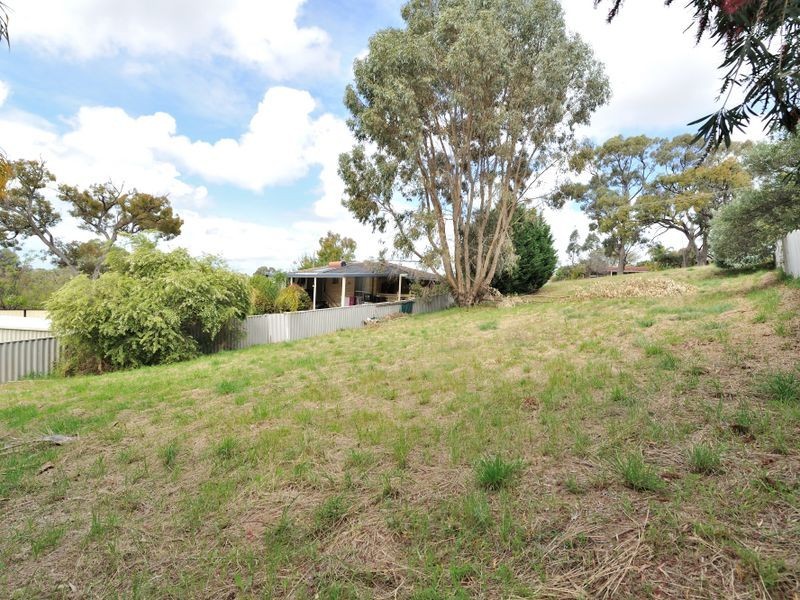 7 Maycock Place, Orelia WA 6167