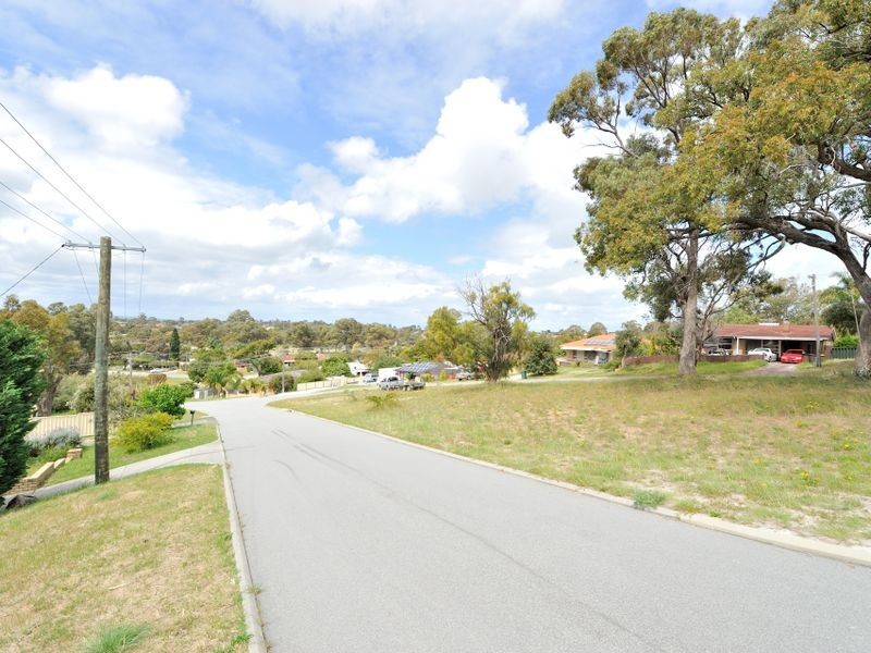 7 Maycock Place, Orelia WA 6167