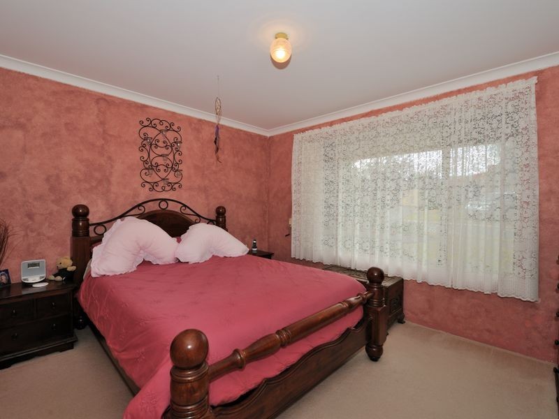 3 Lincoln Mews, Orelia WA 6167