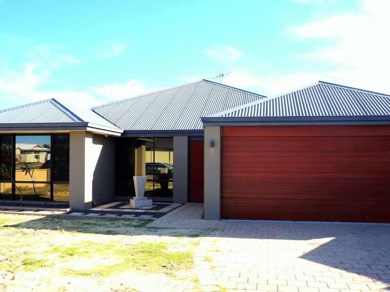 8 Bingham Drive, Success WA 6164