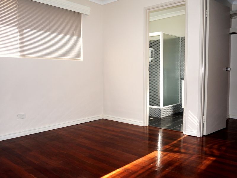 8 Bingham Drive, Success WA 6164