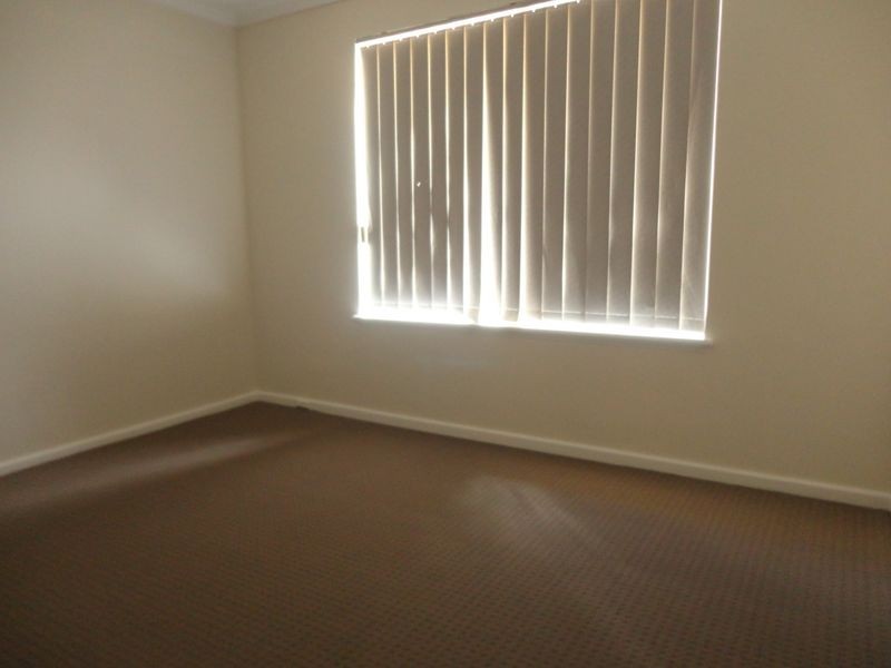 21 Sulphur Road, Orelia WA 6167