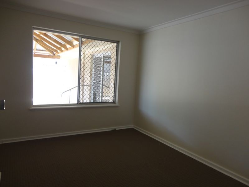 21 Sulphur Road, Orelia WA 6167