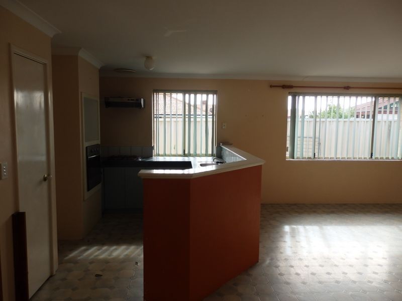 1 Mackerel Close, Warnbro WA 6169