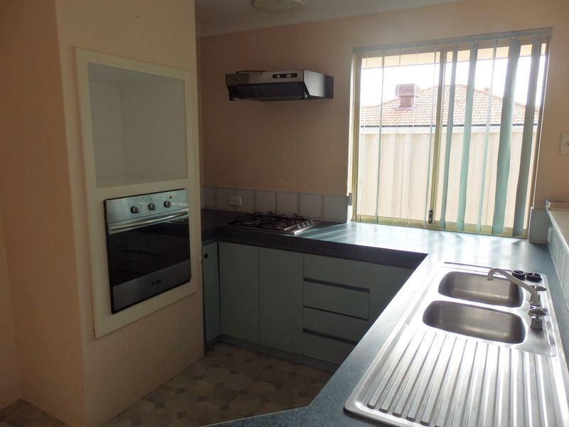 1 Mackerel Close, Warnbro WA 6169