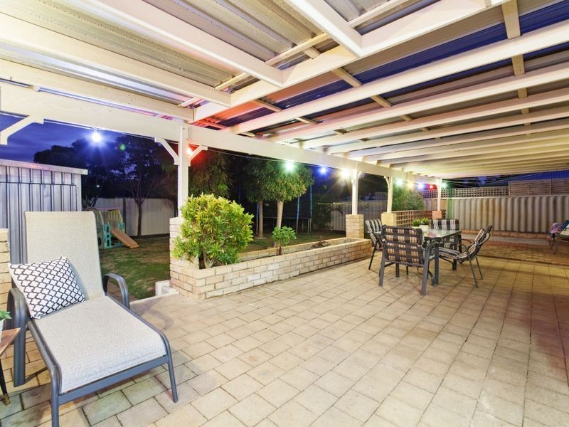 3 Stipling Gardens, Leda WA 6170