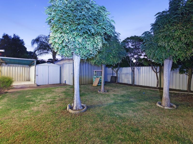3 Stipling Gardens, Leda WA 6170