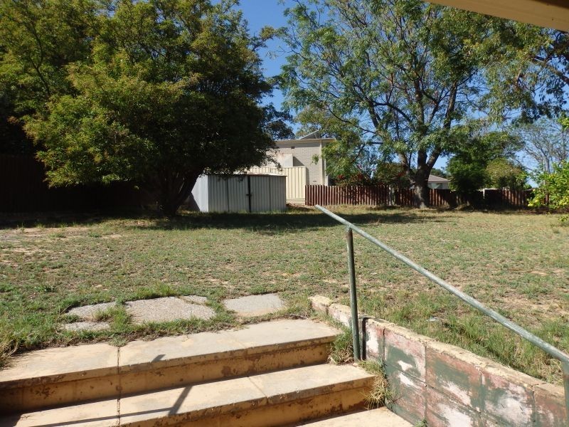 77 Calista Avenue, Calista WA 6167