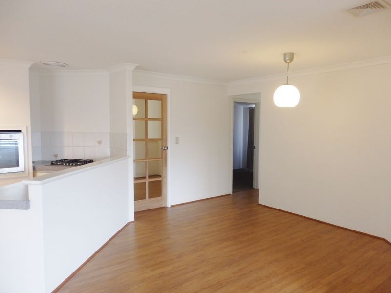 30 Roundhill Drive, Port Kennedy WA 6172