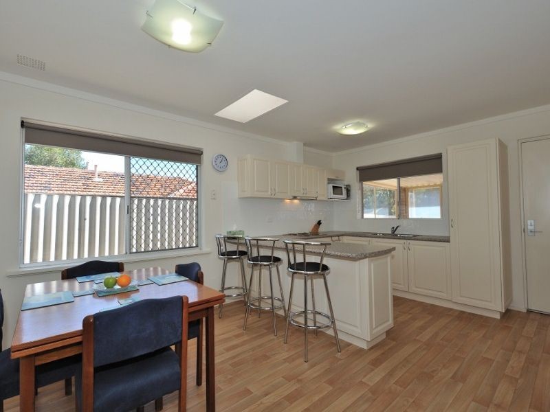 11 Morrit Way, Parmelia WA 6167