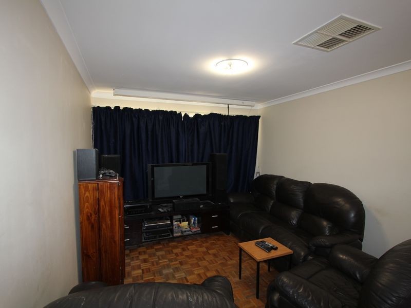 6 Cromer Gardens, Parmelia WA 6167