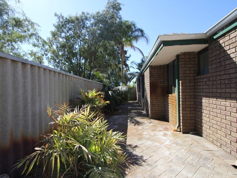 6 Cromer Gardens, Parmelia WA 6167