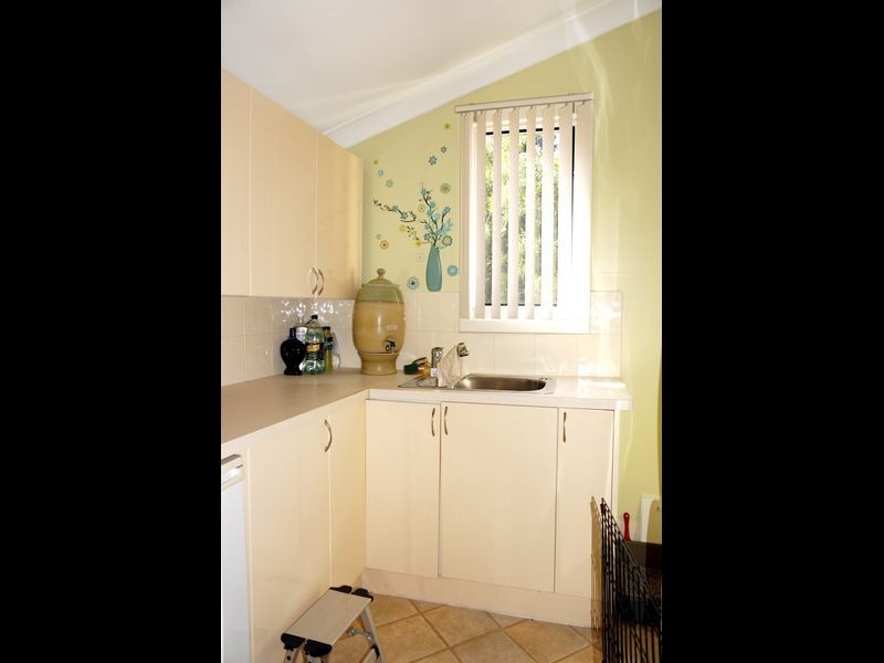 8 Munday Way, Medina WA 6167