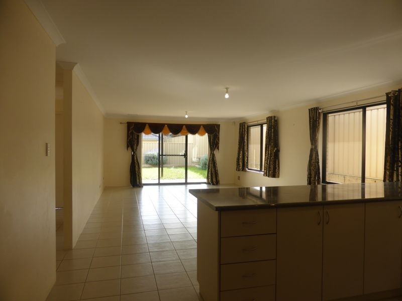 13 Stratford Road, Bertram WA 6167