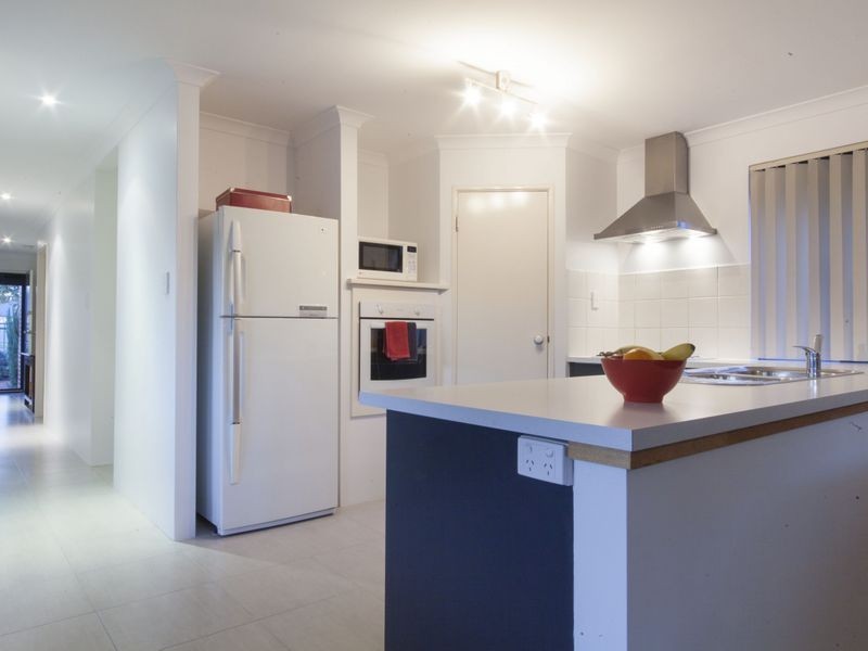 10 Oatlands Vista, Wellard WA 6170