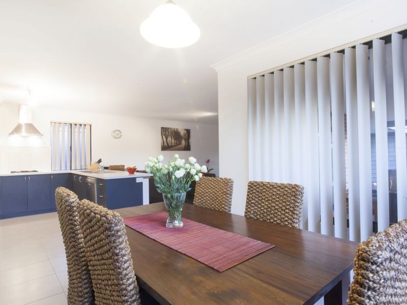 10 Oatlands Vista, Wellard WA 6170