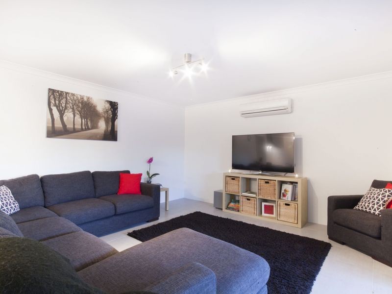 10 Oatlands Vista, Wellard WA 6170