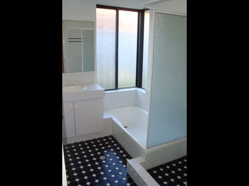 24 Nottingham Parkway, Orelia WA 6167