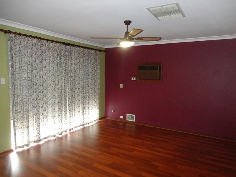 46 Kemmish Ave, Parmelia WA 6167
