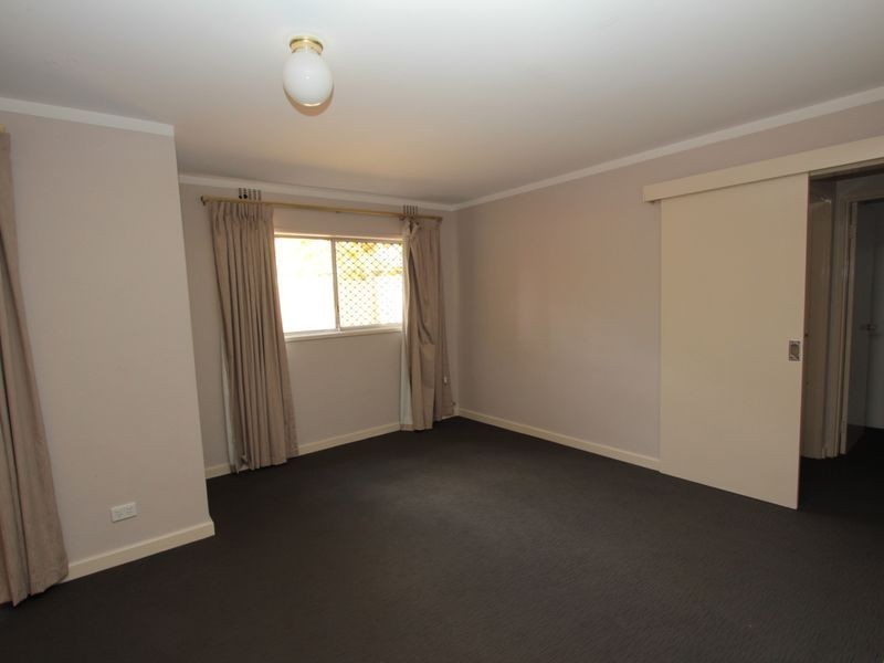 3/14 Canham Way, Orelia WA 6167