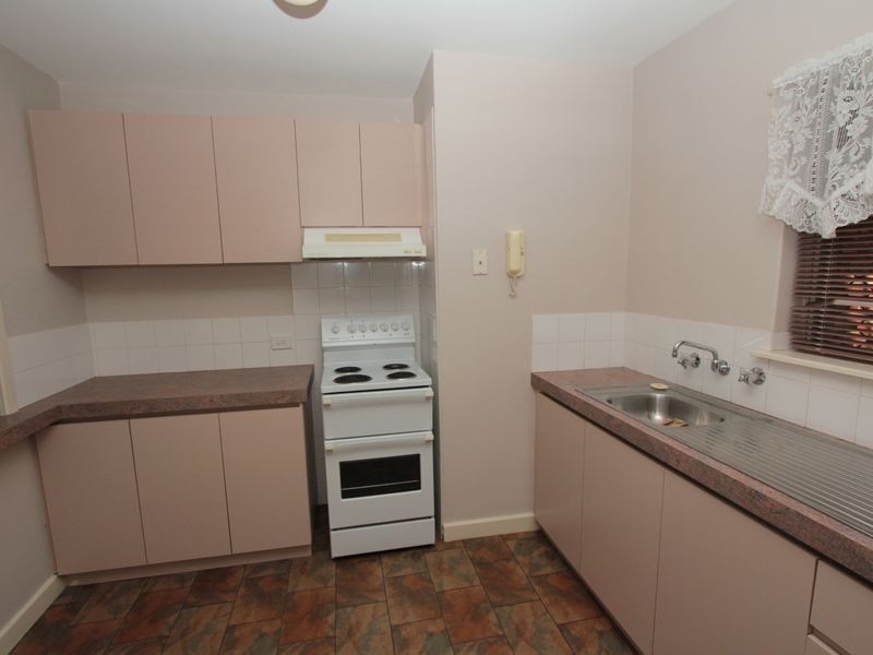 3/14 Canham Way, Orelia WA 6167