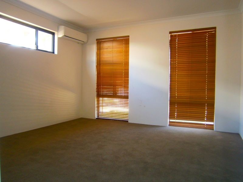 65 Henley Boulevard, Wellard WA 6170