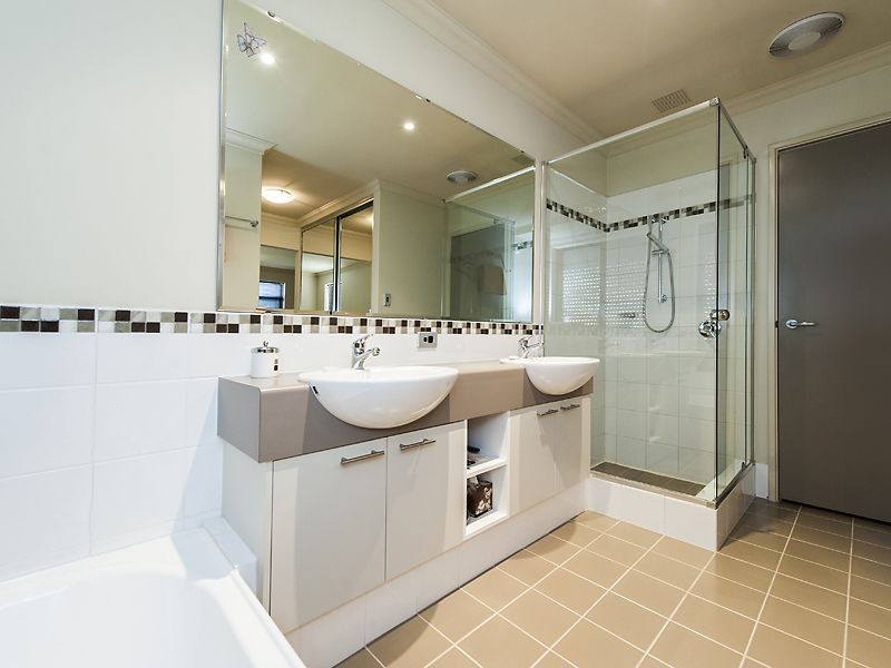 21 McCallum Parkway, Bertram WA 6167