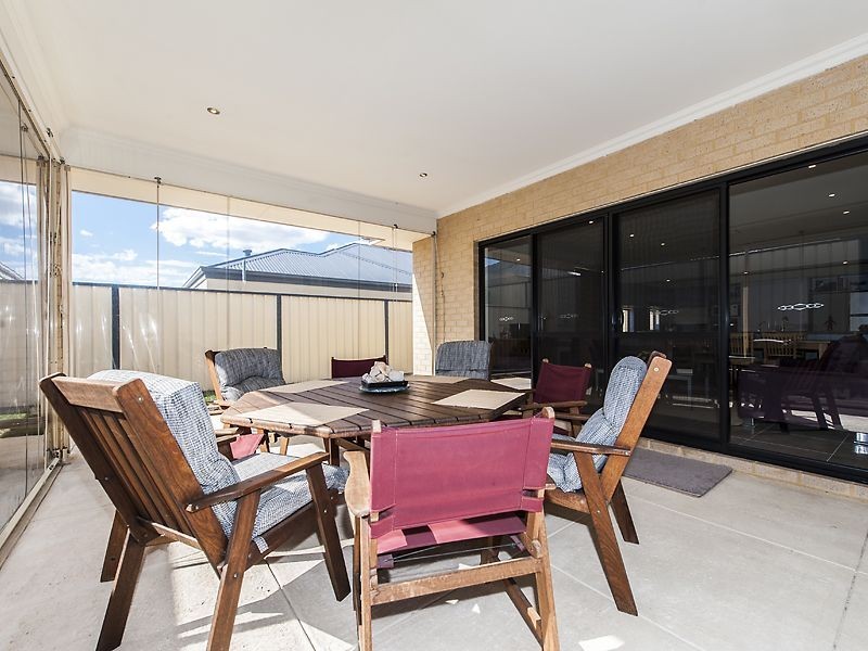 21 McCallum Parkway, Bertram WA 6167