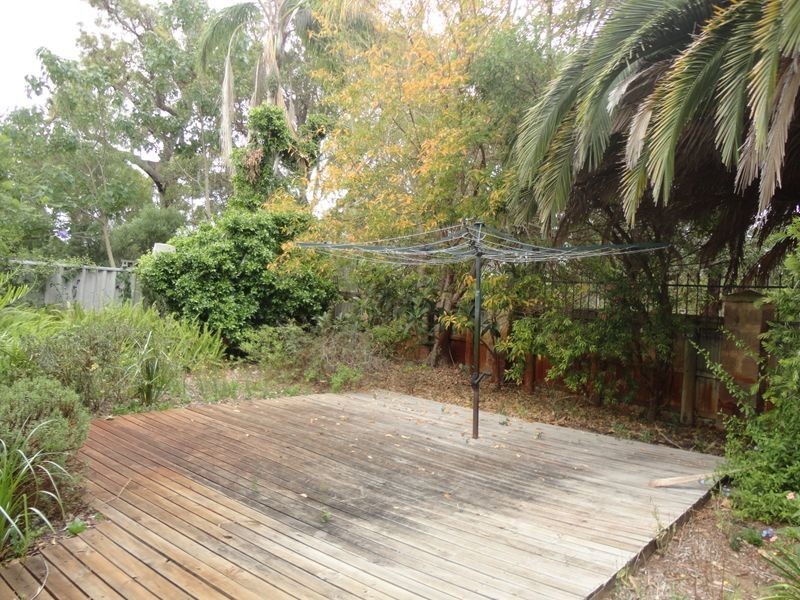 20 Judges Gardens, Leda WA 6170